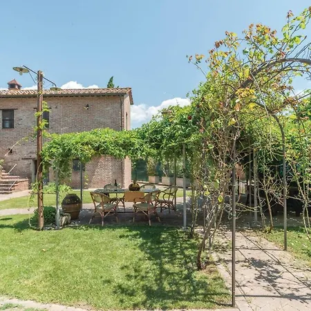 Two-bedroom In C. Del Lago
