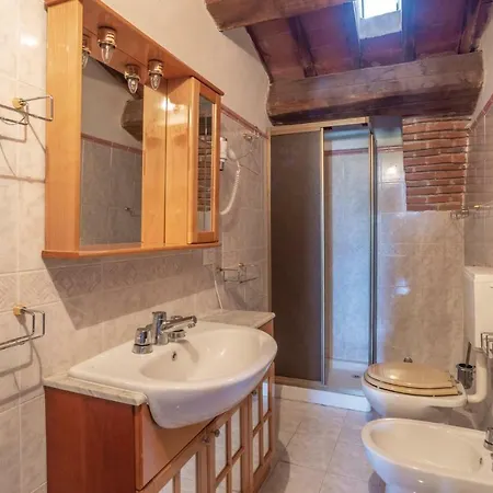 Two-bedroom In C. Del Lago *
